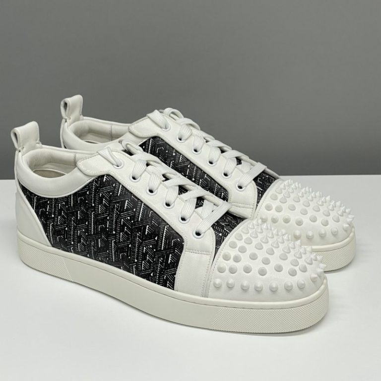 Christian Louboutin White Rivet Casual Shoes Leather Men Women SH115 (4)