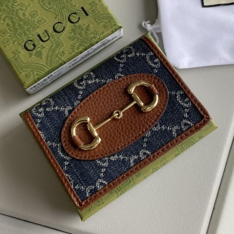 GUCCI Men Women Small Card Case Iconic pattern Front decorated with double Glogo label 118
