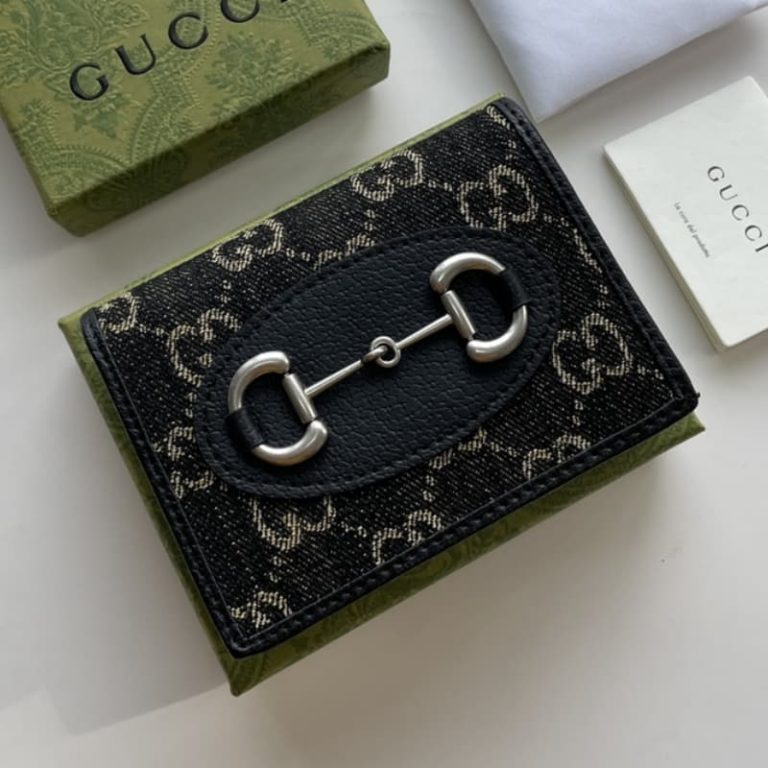 GUCCI Men Women Small Card Case Iconic pattern Front decorated with double Glogo label 118