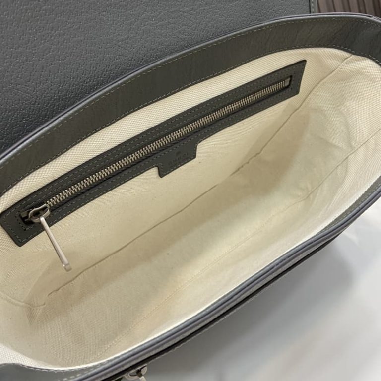 GUCCI best quality Men Briefcase Crossbody Bag Logo Pattern With Magnetic Buckle Flap Design-9