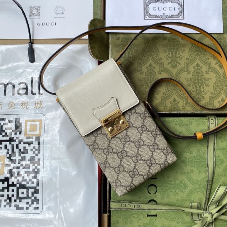 GUCCI best quality Women lock buckle cell phone bag shoulder bag Men fanny pack Front decorated with gold lock buckle accessories-3