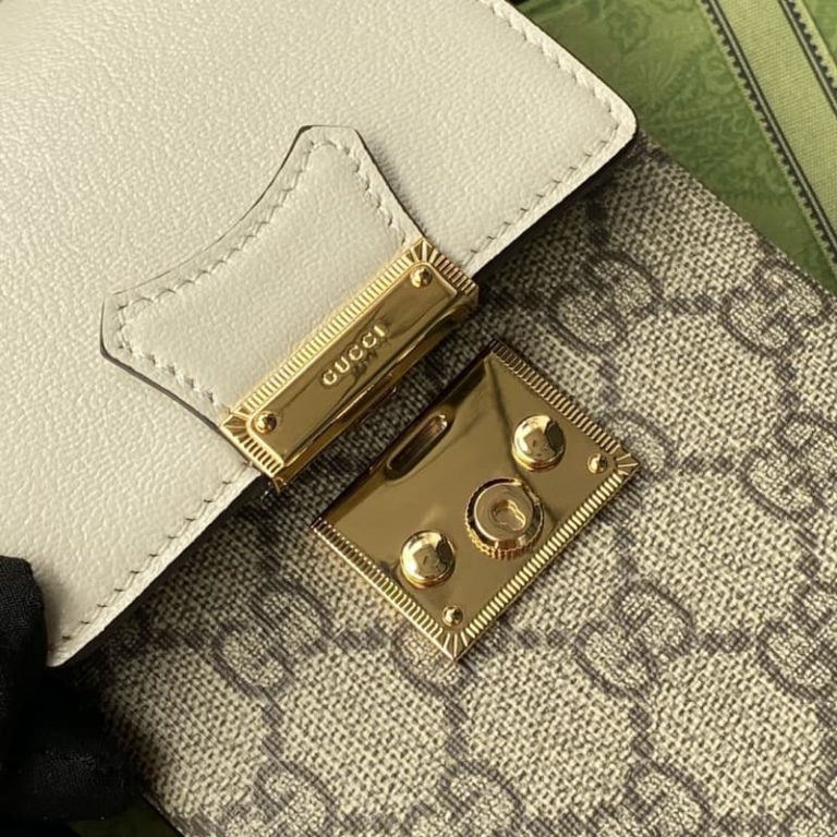 GUCCI best quality Women lock buckle cell phone bag shoulder bag Men fanny pack Front decorated with gold lock buckle accessories-6