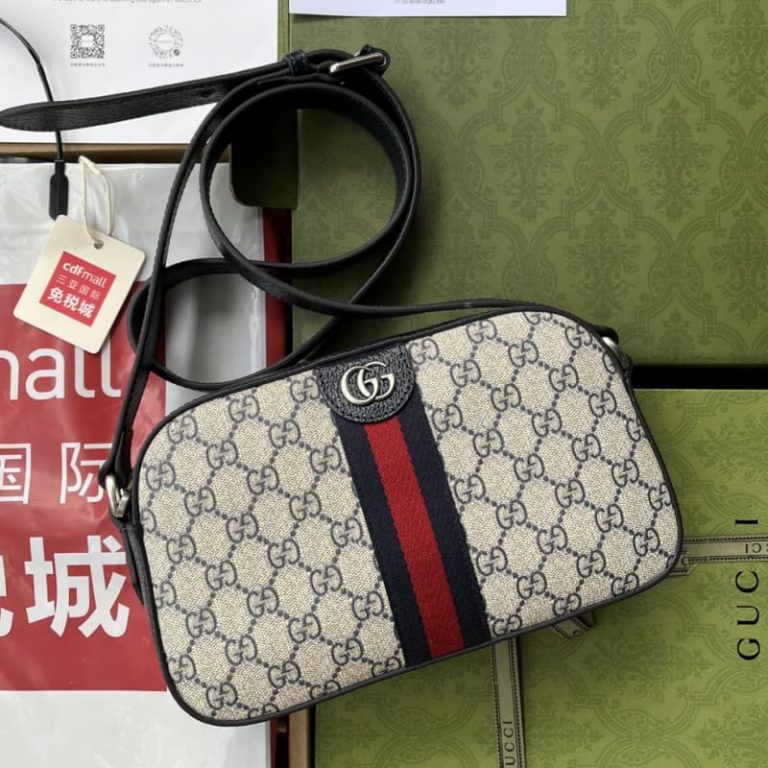 GUCCI best quality Women shoulder bag Men camera bag Front decorated with gold tone accessories-1