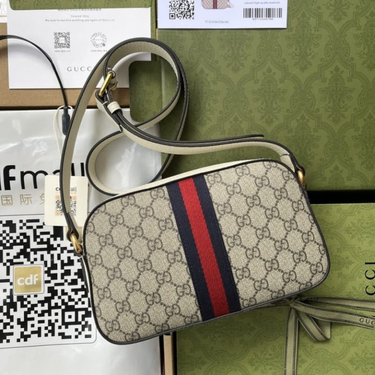 GUCCI best quality Women shoulder bag Men camera bag Front decorated with gold tone accessories-4