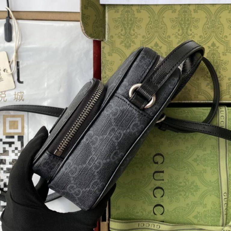 GUCCI best quality women mini handbags men fanny packs Front decorated with gold tone accessories-5