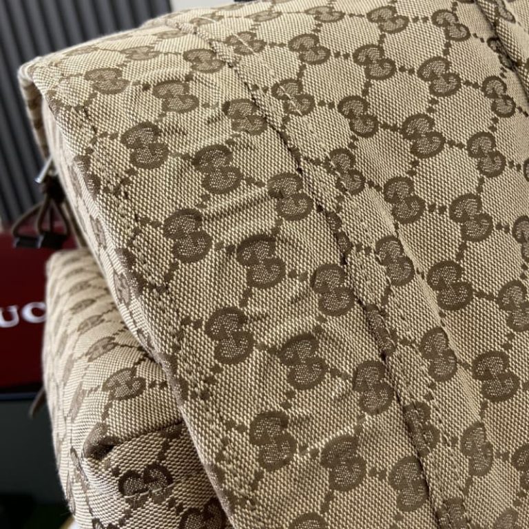 Gucci Men's Designer Weekend & Duffle Bags-6