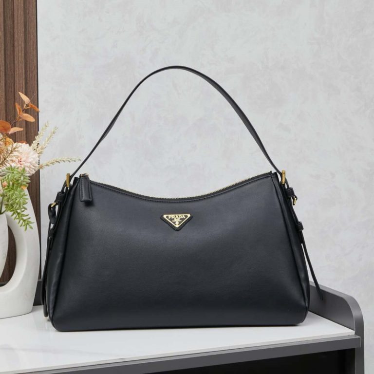 Prada Aimee Hobo Underarm bag-8