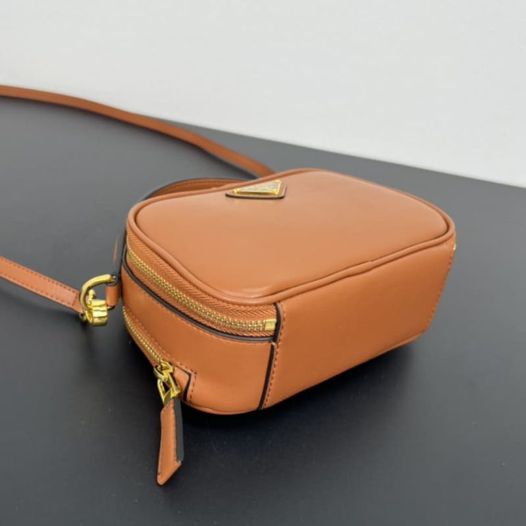 High quality Mini handbag Square design with double zippered bag opening-8