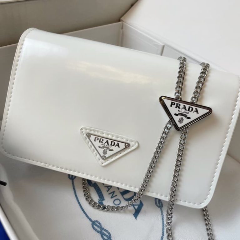 High quality Prada new necklace bag Women shoulder crossbody bag Flap design Front iconic logo pattern-1