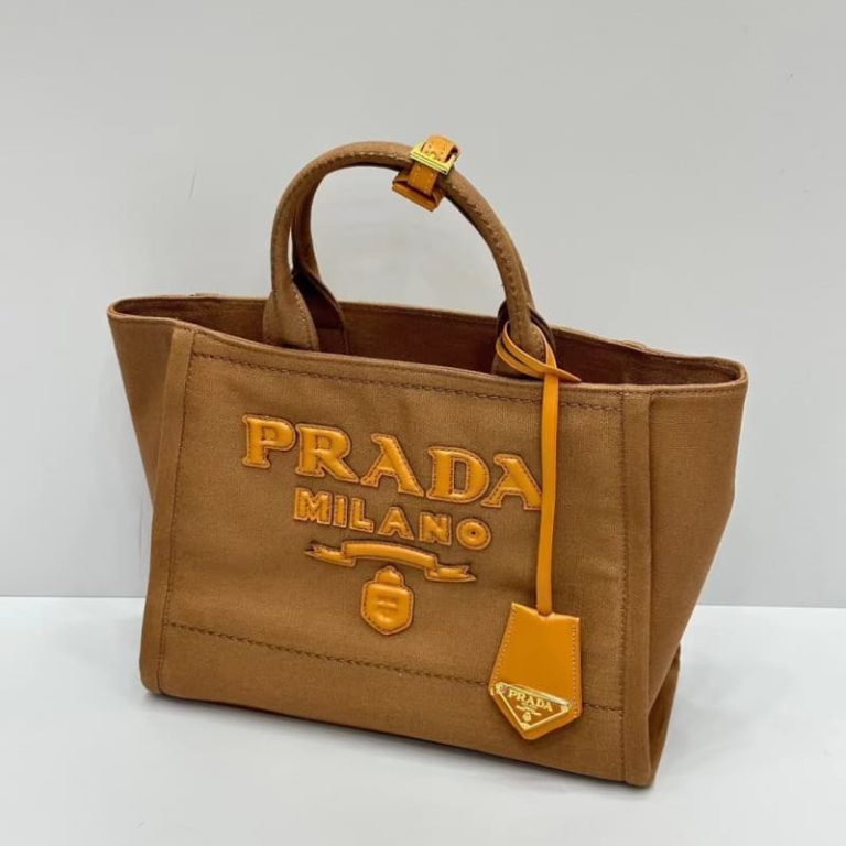 High quality Prada unisex canvas handbag The front logo pattern is equipped with a small tag-15