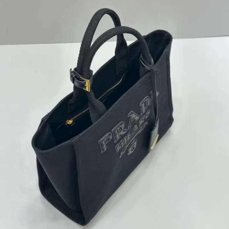 High quality Prada unisex canvas handbag The front logo pattern is equipped with a small tag-19