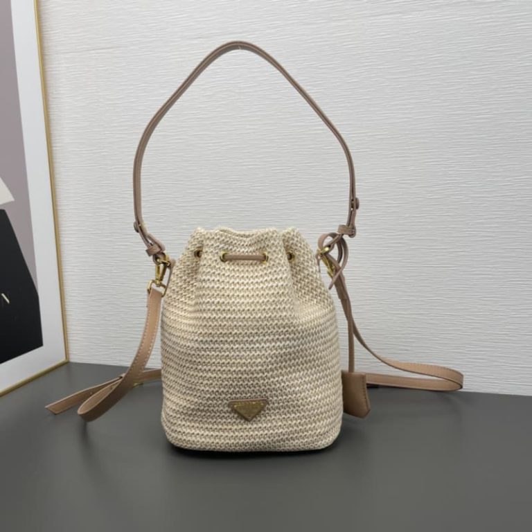High quality Prada women woven bucket bag shoulder bag straw bag front iconic logo pattern-2