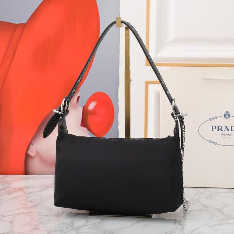 High quality men used underarm bag women shoulder bag crossbody handbag metal logo decoration 25CM LB485-2