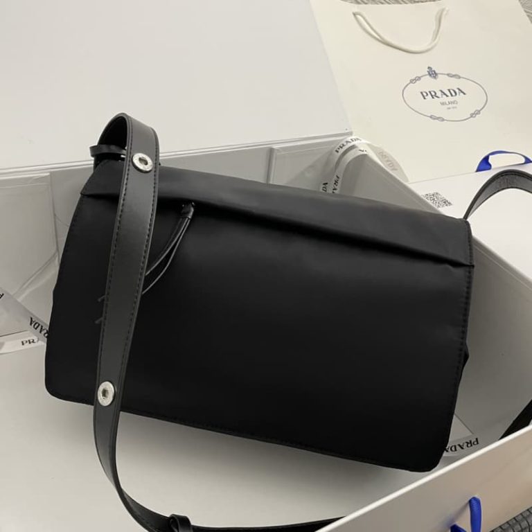 High quality unisex style shoulder bag messenger bag front metal accessories decoration-4