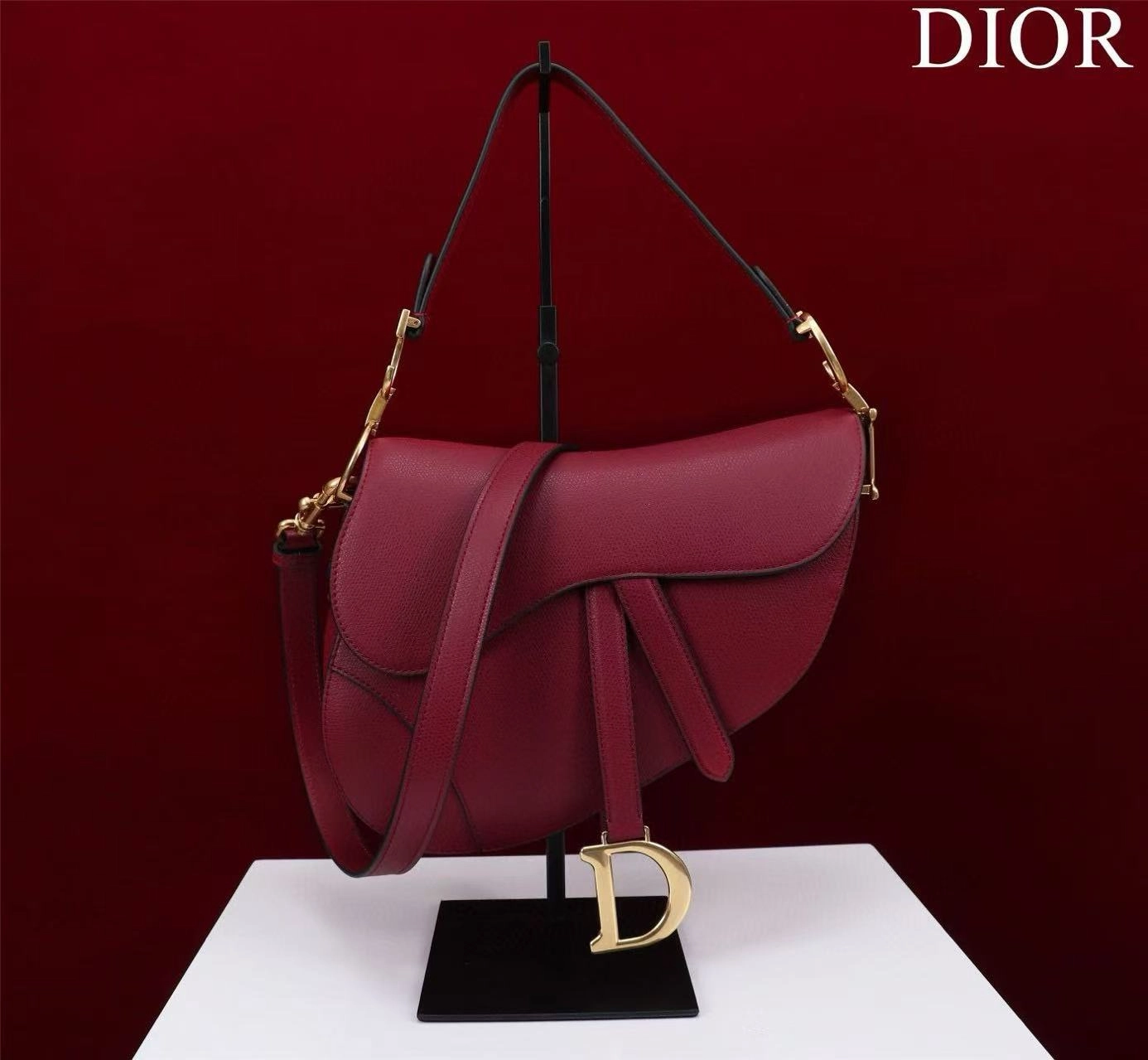 the Dior Mini Saddle Bag'